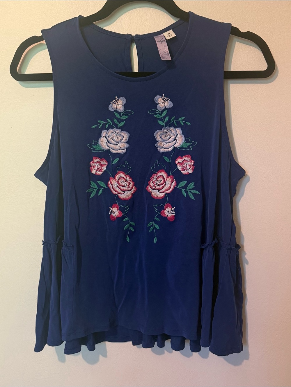 Francesca's Alya Women's Blue Peplum Tank Top Size M Floral Embroidered EUC